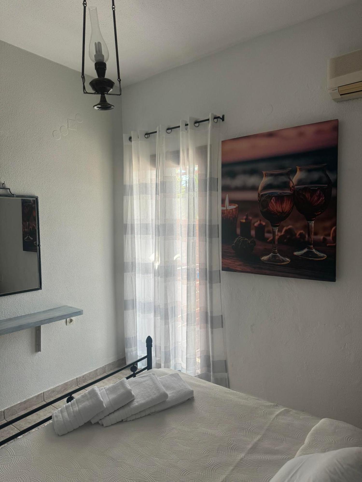 Lithos By The Sea Bed & Breakfast Néon Oítilon Dış mekan fotoğraf